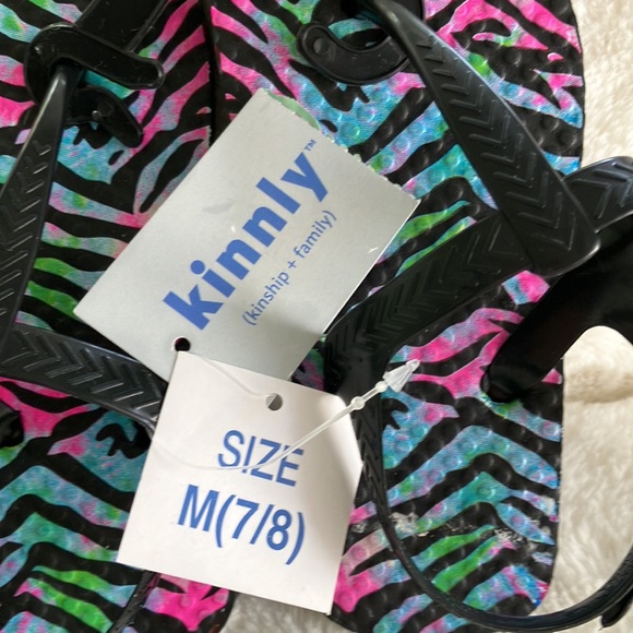 Two pair children’s sandals - Picture 2 of 6